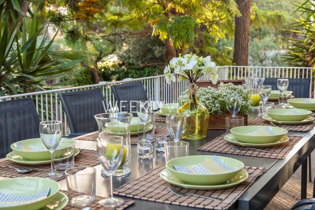 Villa Sitges Tupinetti Beach At 1 Min Walk Amaizing Garden And View Center Sitges 5 Minutes Walk Exterior photo