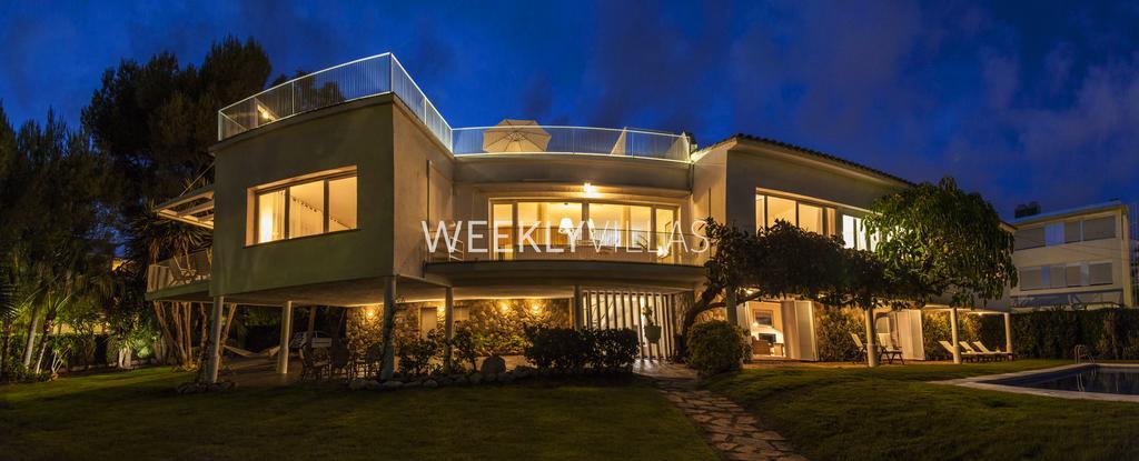 Villa Sitges Tupinetti Beach At 1 Min Walk Amaizing Garden And View Center Sitges 5 Minutes Walk Exterior photo
