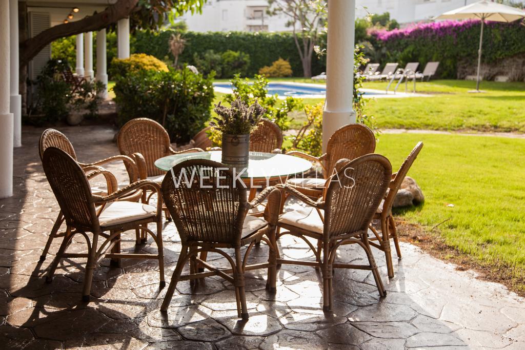 Villa Sitges Tupinetti Beach At 1 Min Walk Amaizing Garden And View Center Sitges 5 Minutes Walk Exterior photo