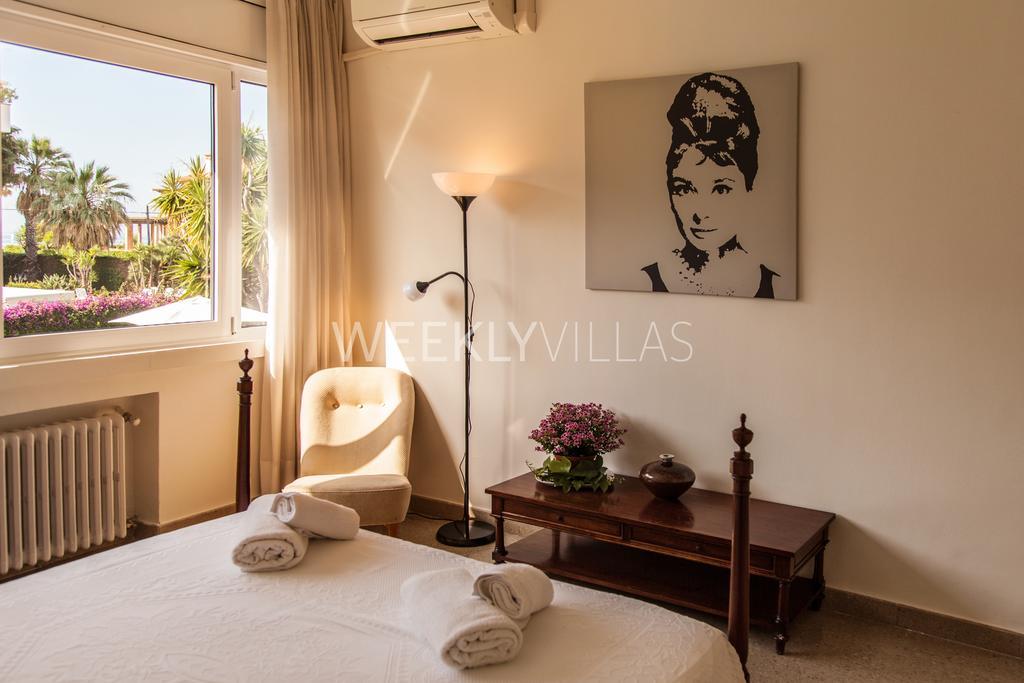 Villa Sitges Tupinetti Beach At 1 Min Walk Amaizing Garden And View Center Sitges 5 Minutes Walk Exterior photo