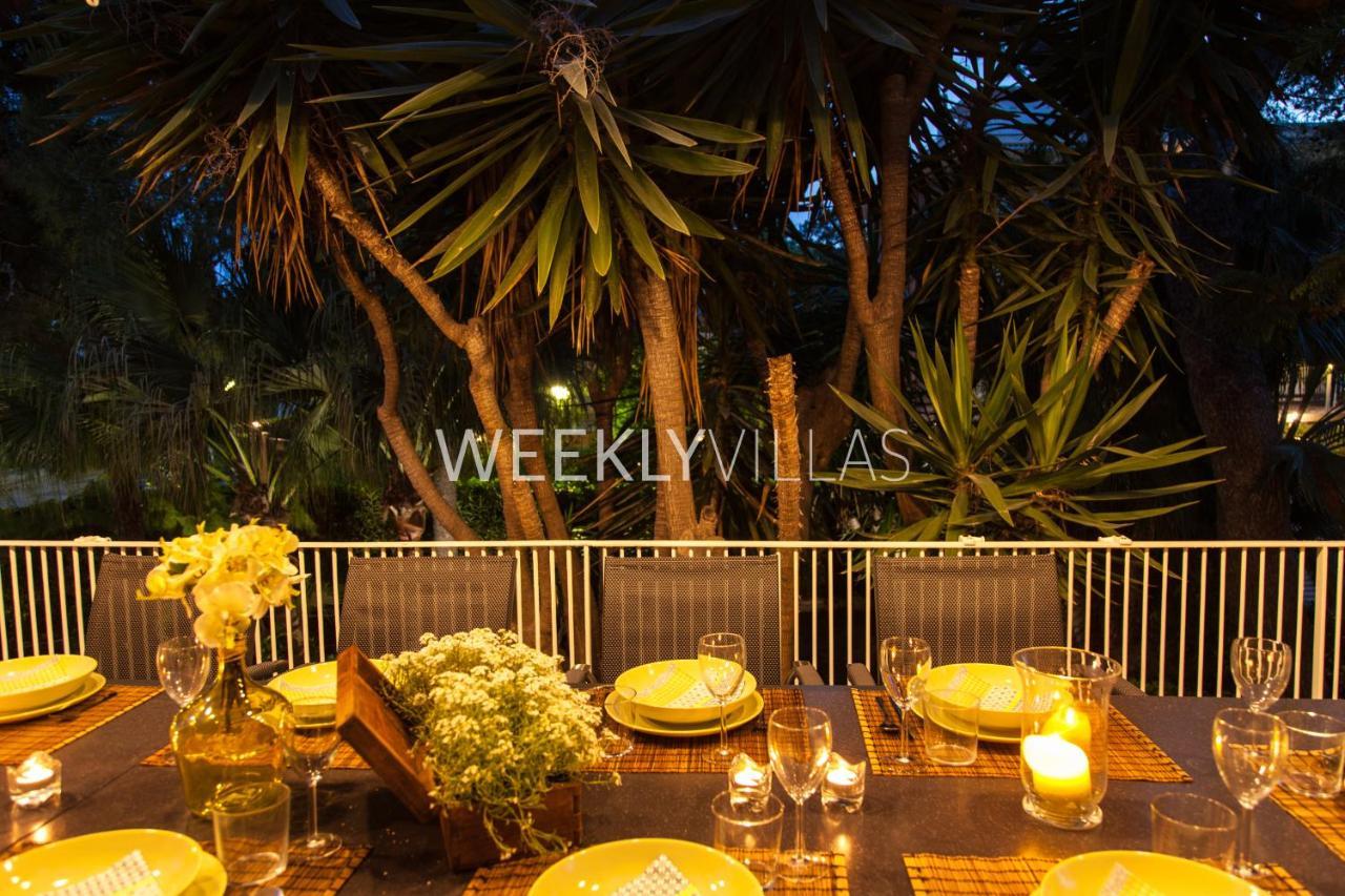 Villa Sitges Tupinetti Beach At 1 Min Walk Amaizing Garden And View Center Sitges 5 Minutes Walk Exterior photo